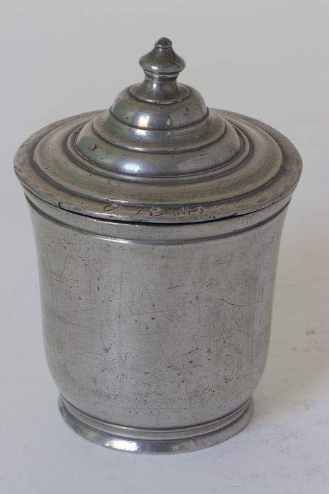gobelet à couvercle