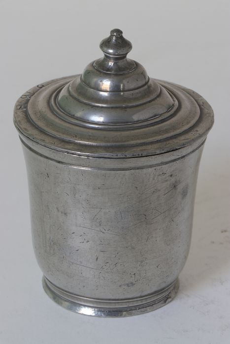 gobelet à couvercle