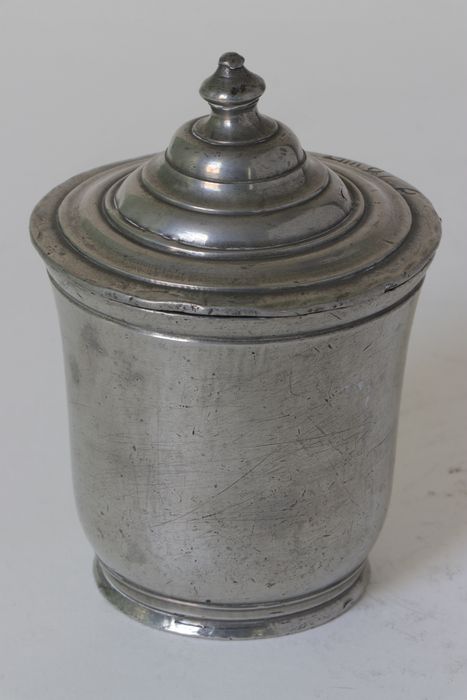 Gobelet à couvercle