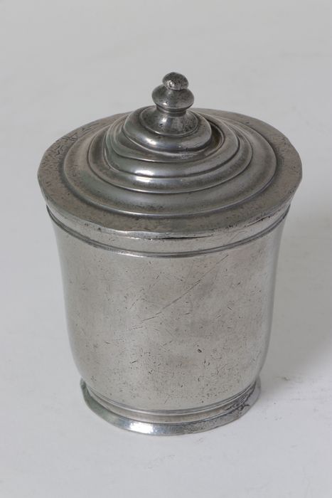 gobelet à couvercle
