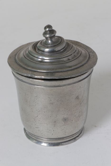 gobelet à couvercle