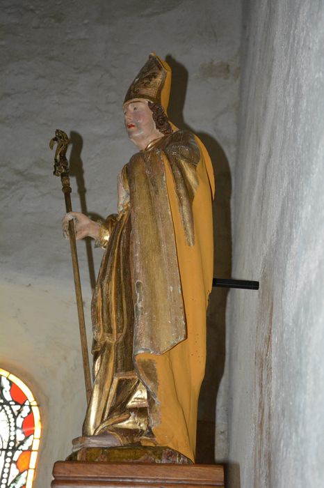 statue : saint Martin, profil gauche, vue générale