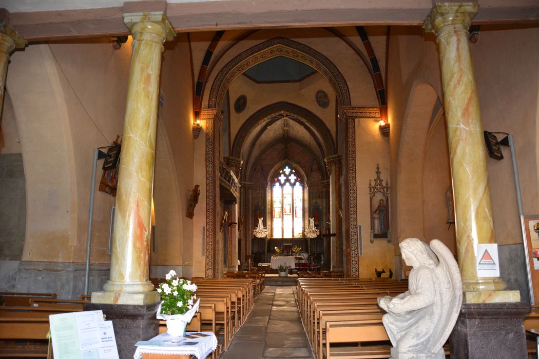 Eglise Saint-Jean-Baptiste : Nef, vue générale