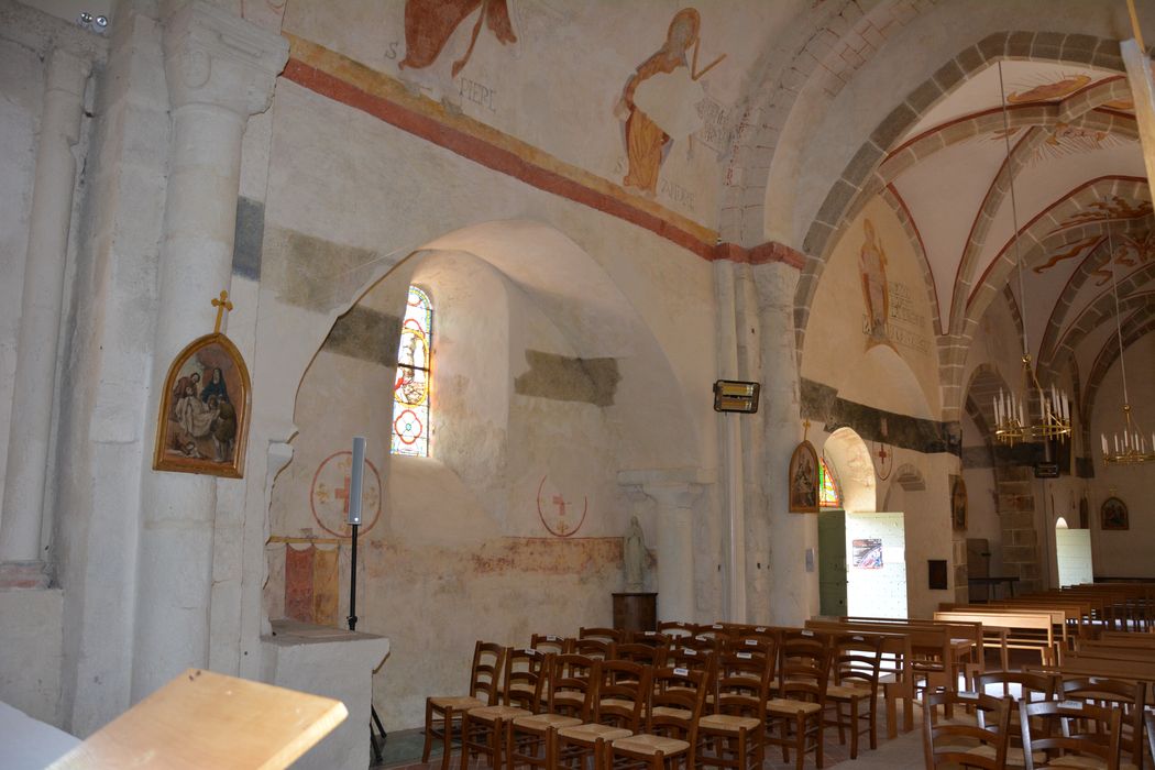 Eglise de la Nativité de la Vierge : Nef, vue partielle