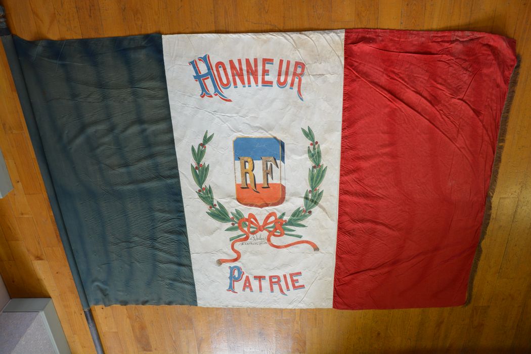 drapeau de conscrits