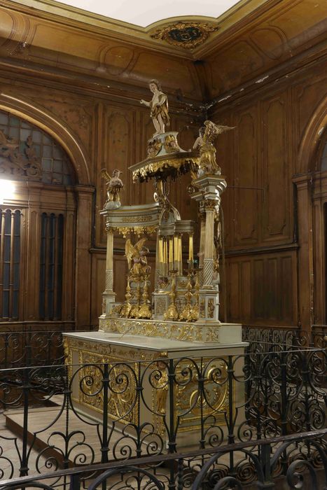 autel dit du Plafond, retable, statues : Anges adorateurs, gradins d'autel, tabernacle, ciborium