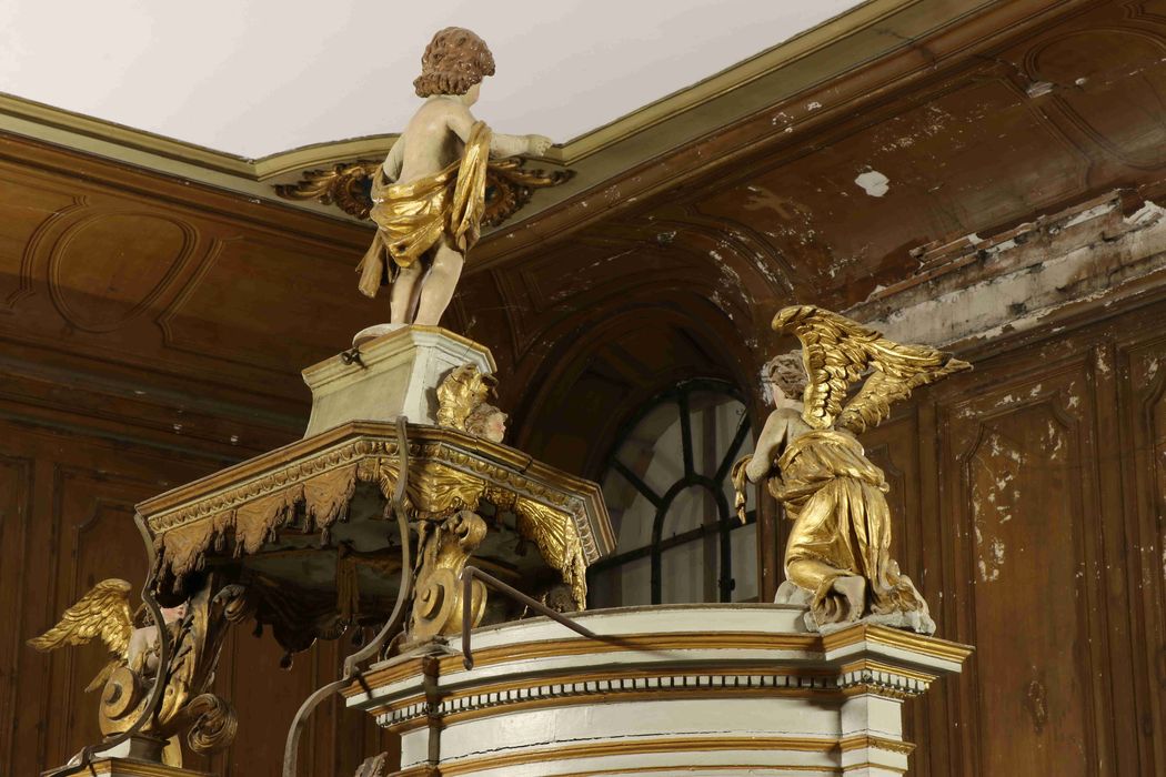 autel dit du Plafond, retable, statues : Anges adorateurs, gradins d'autel, tabernacle, ciborium