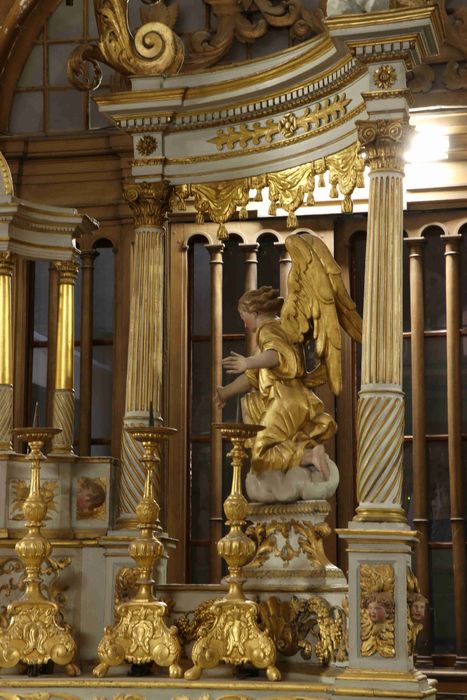 autel dit du Plafond, retable, statues : Anges adorateurs, gradins d'autel, tabernacle, ciborium