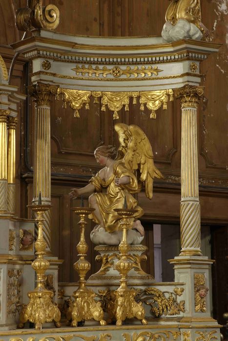 autel dit du Plafond, retable, statues : Anges adorateurs, gradins d'autel, tabernacle, ciborium