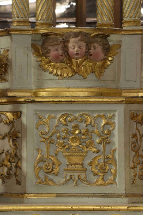 autel dit du Plafond, retable, statues : Anges adorateurs, gradins d'autel, tabernacle, ciborium