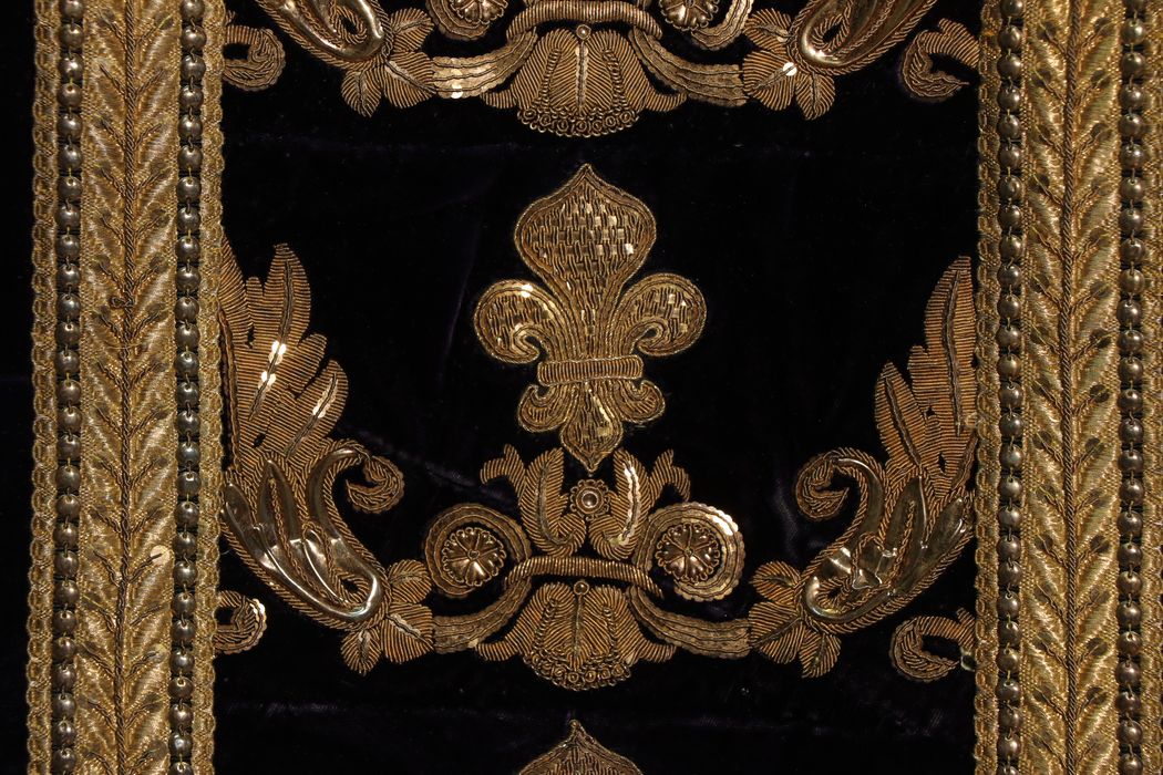 chasuble (ornement violet dit à tort "du cardinal de Rohan"), détail