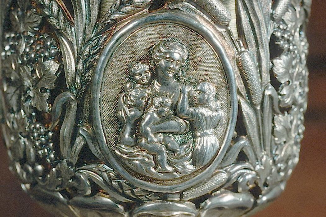calice n°4, détail - © Ministère de la Culture (France), Conservation des antiquités et des objets d’art de la Drôme – Tous droits réservés 