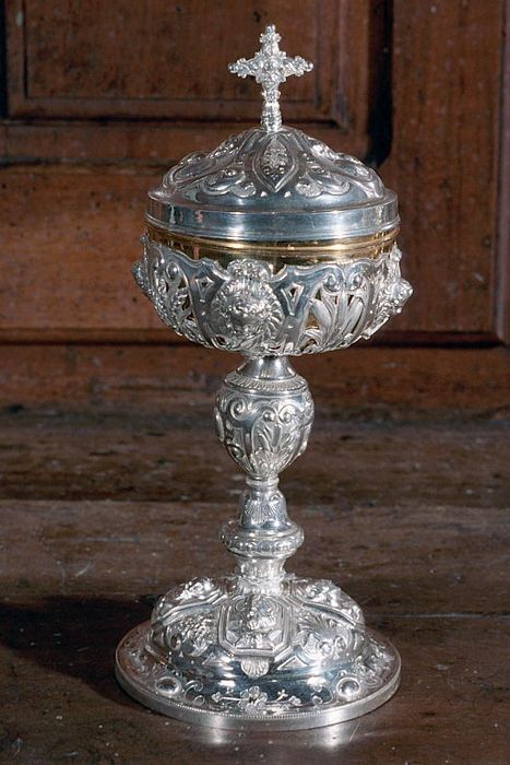 ciboire n°1 - © Ministère de la Culture (France), Conservation des antiquités et des objets d’art de la Drôme – Tous droits réservés 