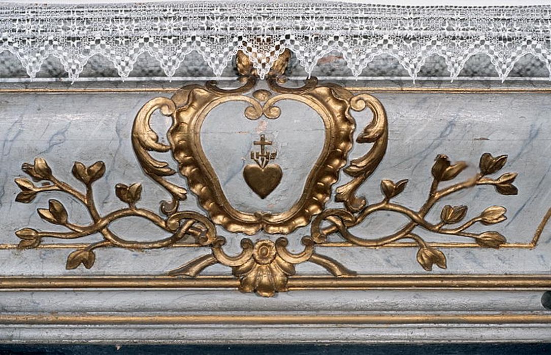 autel n°1, détail - © Ministère de la Culture (France), Conservation des antiquités et des objets d’art de la Drôme – Tous droits réservés 