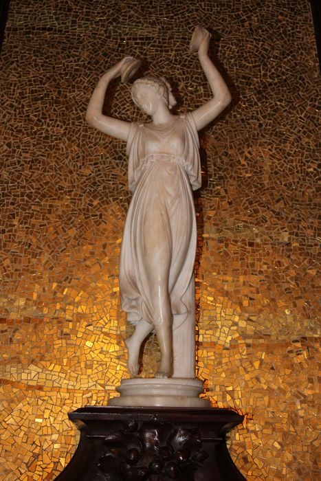 Statue (statuette) : Danseuse aux cymbales