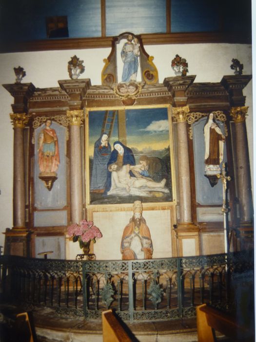 retable latéral nord : Descente de croix, vue générale - © Ministère de la Culture (France), Conservation des antiquités et des objets d’art du Finistère, tous droits réservés