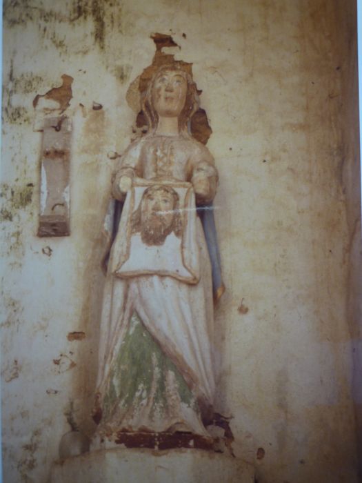 statue : Sainte Véronique, vue générale - © Ministère de la Culture (France), Conservation des antiquités et des objets d’art du Finistère, tous droits réservés