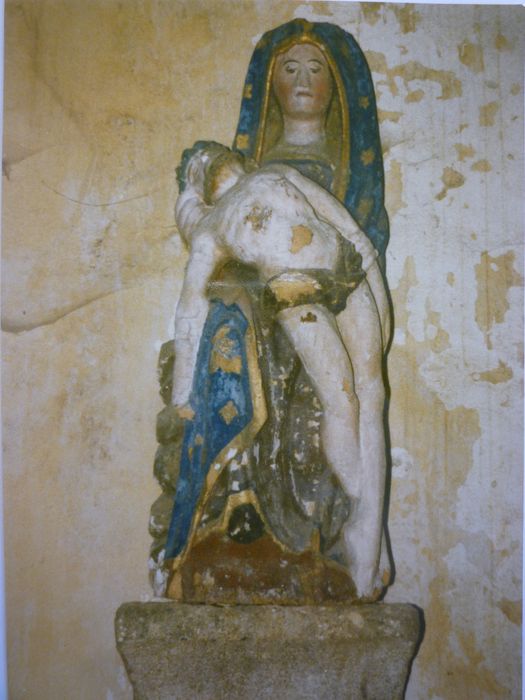 statue : Vierge de Pitié, vue générale