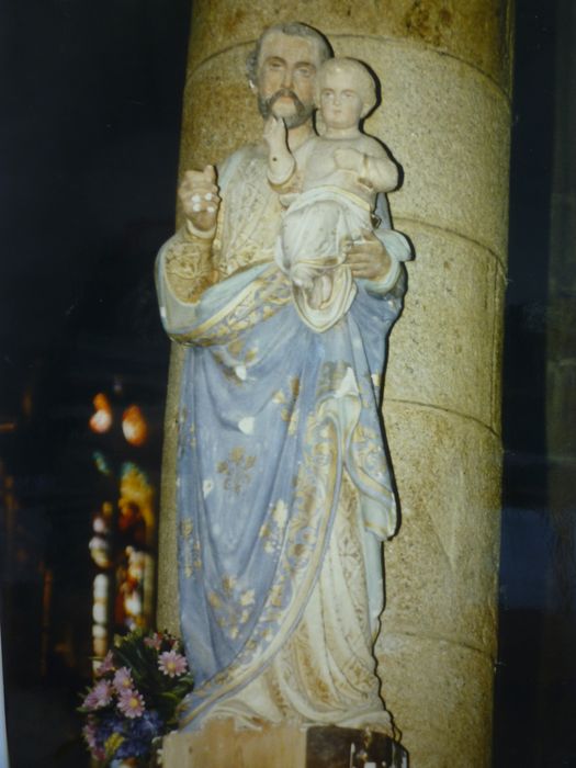 statue : Saint Joseph et l'Enfant Jésus, vue générale - © Ministère de la Culture (France), Conservation des antiquités et des objets d’art du Finistère, tous droits réservés