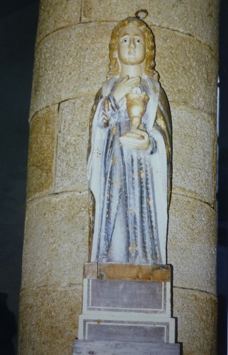 statue : Saint Jean au calvaire, vue générale - © Ministère de la Culture (France), Conservation des antiquités et des objets d’art du Finistère – Tous droits réservés