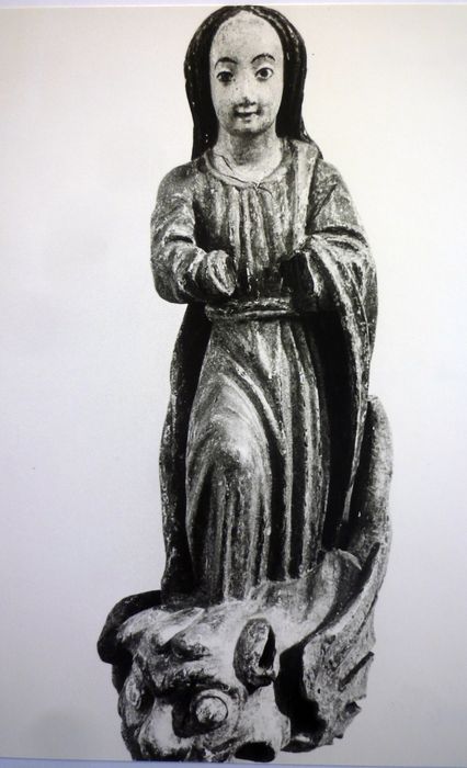 statue : Sainte Marguerite, vue générale - © Ministère de la Culture (France), Conservation des antiquités et des objets d’art du Finistère, tous droits réservés