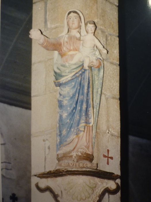 statue : Vierge à l'Enfant, vue générale