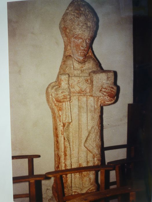 statue (grandeur nature) : Saint Herbot, vue générale - © Ministère de la Culture (France), Conservation des antiquités et des objets d’art du Finistère, tous droits réservés