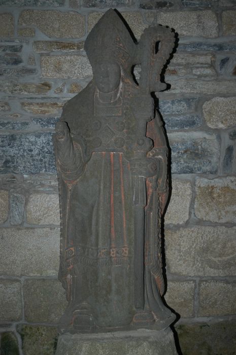 statue : Saint évêque, vue générale - © Ministère de la Culture (France), Conservation des antiquités et des objets d’art du Finistère, tous droits réservés