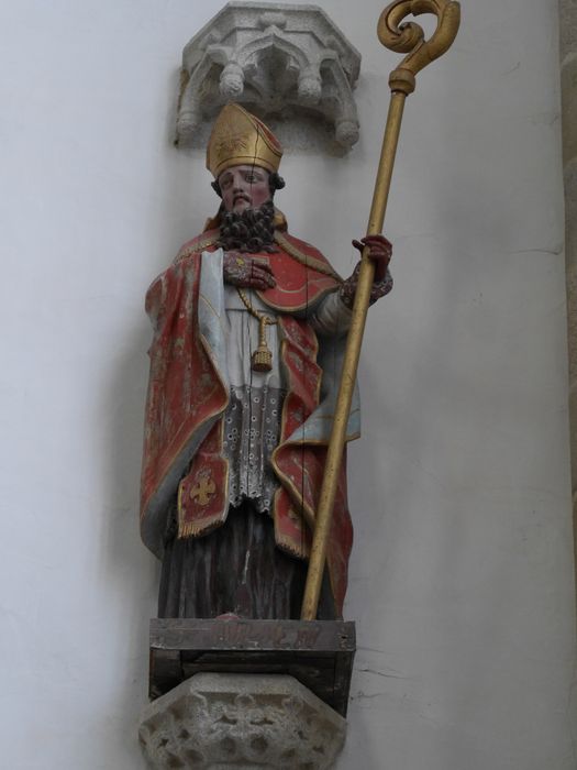 statue : Saint Julien en évêque, vue générale