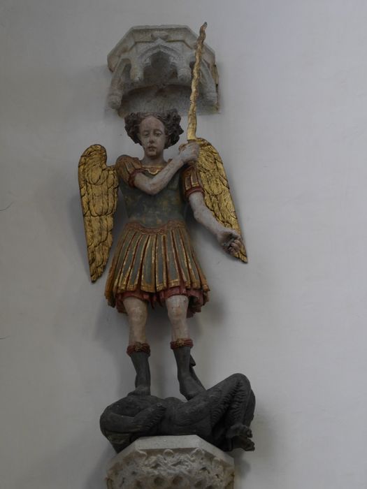 statue : Saint Michel, vue générale - © Ministère de la Culture (France), Conservation des antiquités et des objets d’art du Finistère, tous droits réservés