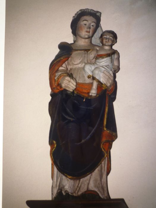 Statue : Vierge à l'Enfant