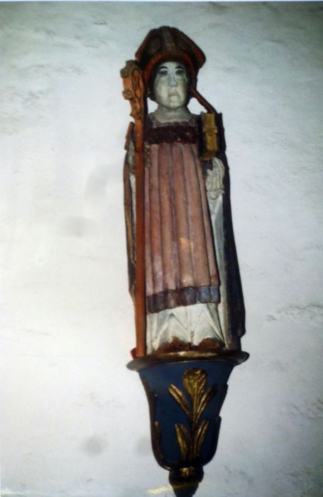 statue : Saint Urlou, vue générale - © Ministère de la Culture (France), Conservation des antiquités et des objets d’art du Finistère, tous droits réservés