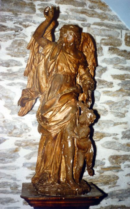 statue : Ange gardien, vue générale