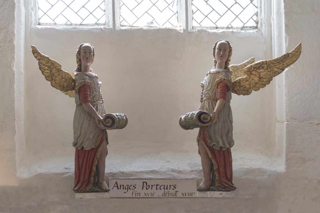 statues : Anges-reliquaires, vue générale - © Ministère de la Culture (France), Conservation des antiquités et des objets d’art du Finistère, tous droits réservés