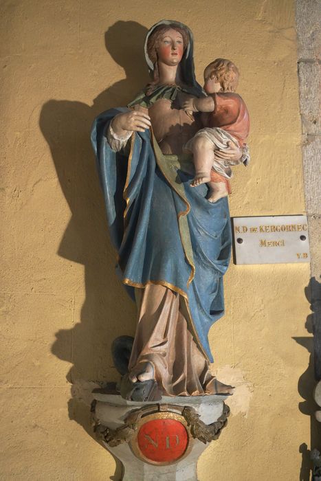 statue : Vierge à l'Enfant dite Notre Dame de Kergonet - © Ministère de la Culture (France), Conservation des antiquités et des objets d’art du Finistère, tous droits réservés