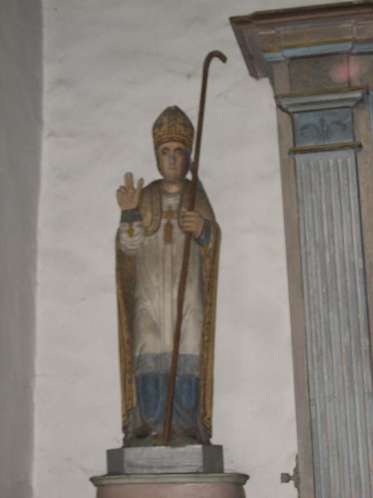 statue : Saint Evêque n° 2 - © Ministère de la Culture (France), Conservation des antiquités et des objets d’art du Finistère, tous droits réservés