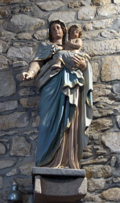 statue : Vierge à l'Enfant