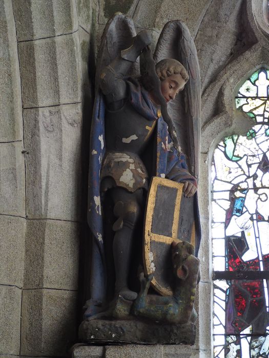 statue : Saint Michel - © Ministère de la Culture (France), Conservation des antiquités et des objets d’art du Finistère, tous droits réservés