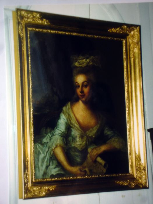 tableau ; cadre : Portrait de Madame Deshayes de Montigny n° 1 - © Ministère de la Culture (France), Conservation des antiquités et des objets d’art du Finistère, tous droits réservés