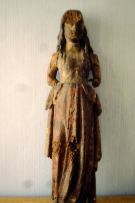 statue : Sainte Femme - © Ministère de la Culture (France), Conservation des antiquités et des objets d’art du Finistère, tous droits réservés