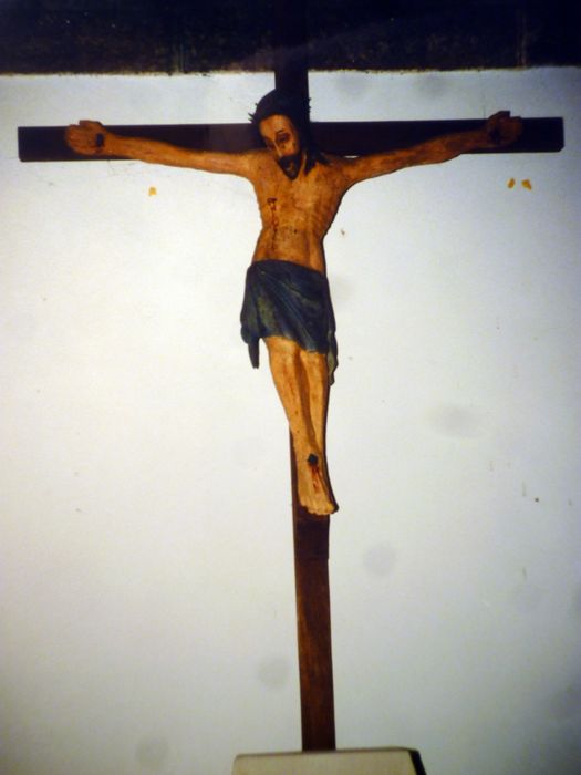 statue : Christ en croix - © Ministère de la Culture (France), Conservation des antiquités et des objets d’art du Finistère, tous droits réservés