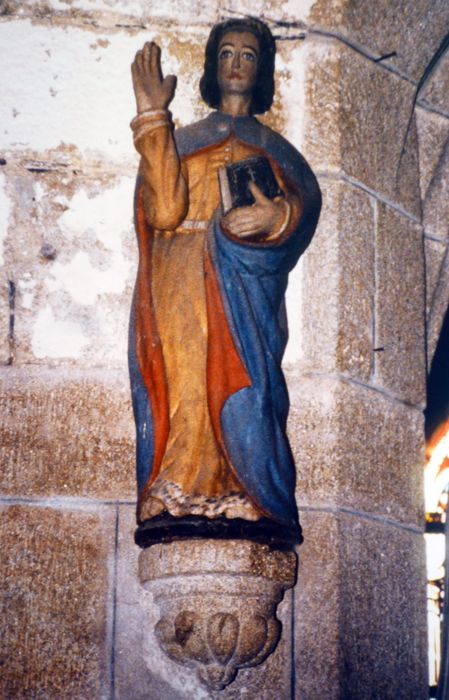 statue : Saint Jean