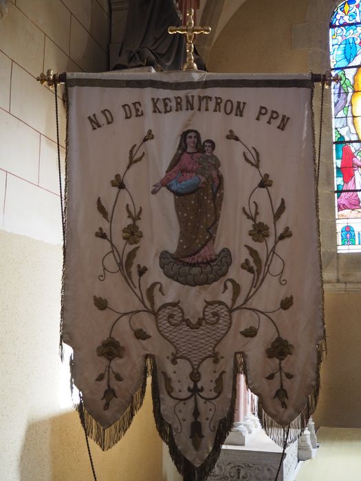 bannière n° 4 : Vierge Mère dite Notre Dame de Kernitron