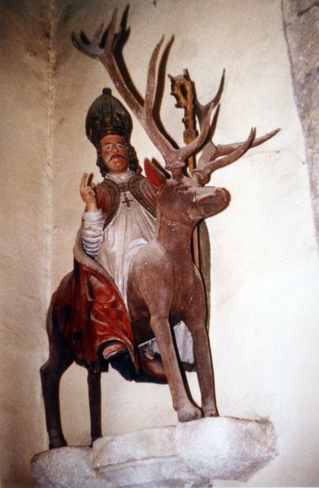 Groupe sculpté : Saint Théleau sur son cerf