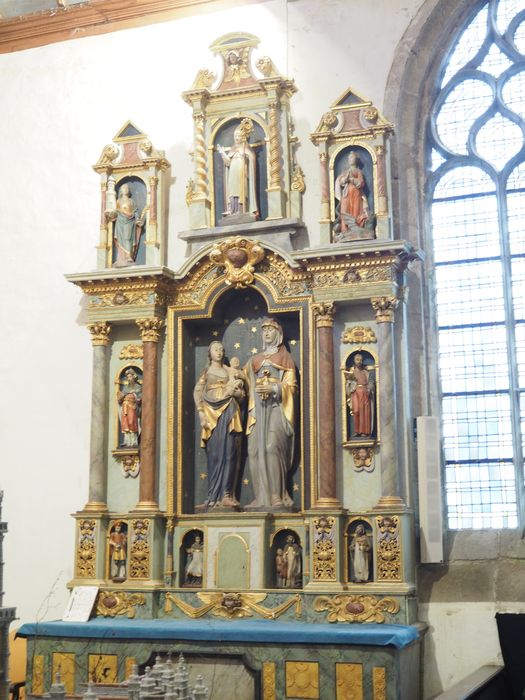 autel et retable de Sainte-Anne