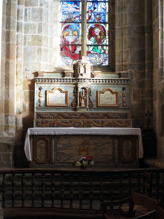 autel et retable de Saint-Eutrope