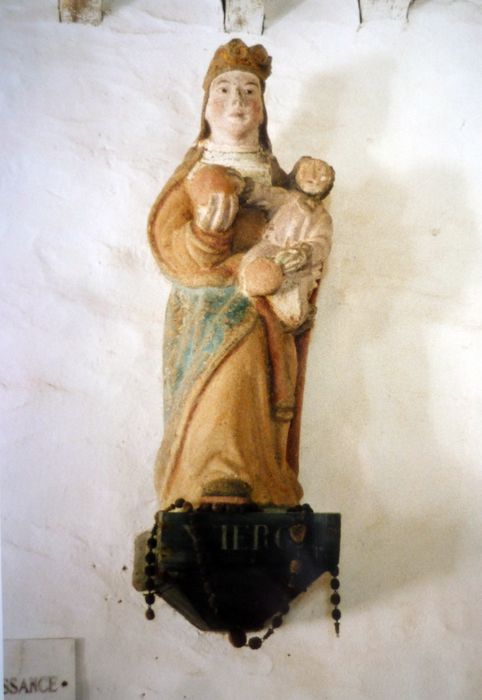 statue : Vierge à l'Enfant - © Ministère de la Culture (France), Conservation des antiquités et des objets d’art du Finistère, tous droits réservés