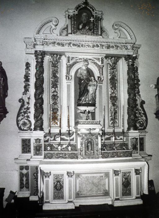 autel et retable de Sainte Anne, cliché 1978