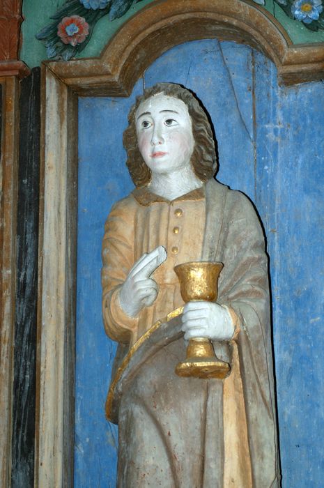 statue dans une niche : Saint Jean,détail