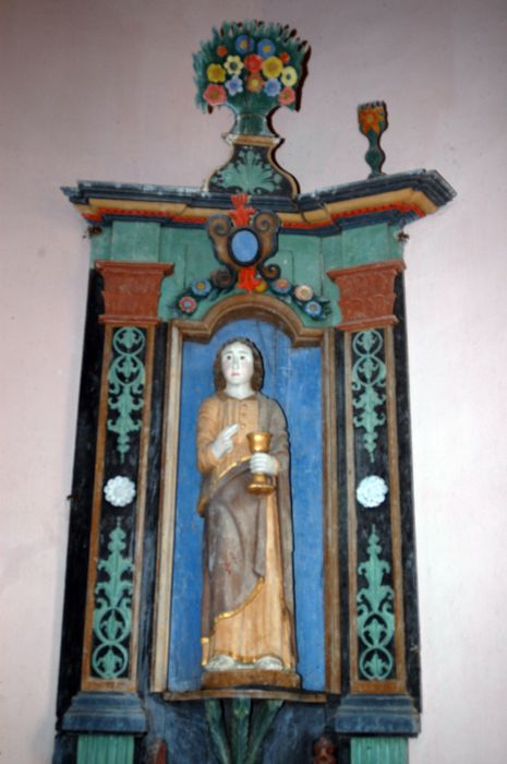 statue dans une niche : Saint Jean, vue générale